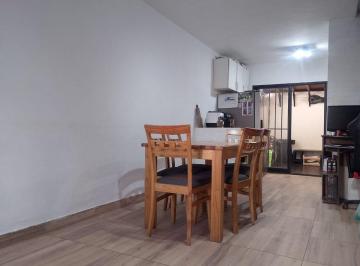 PH · 65m² · 3 Ambientes · Venta PH con Patio, Villa Luzuriaga