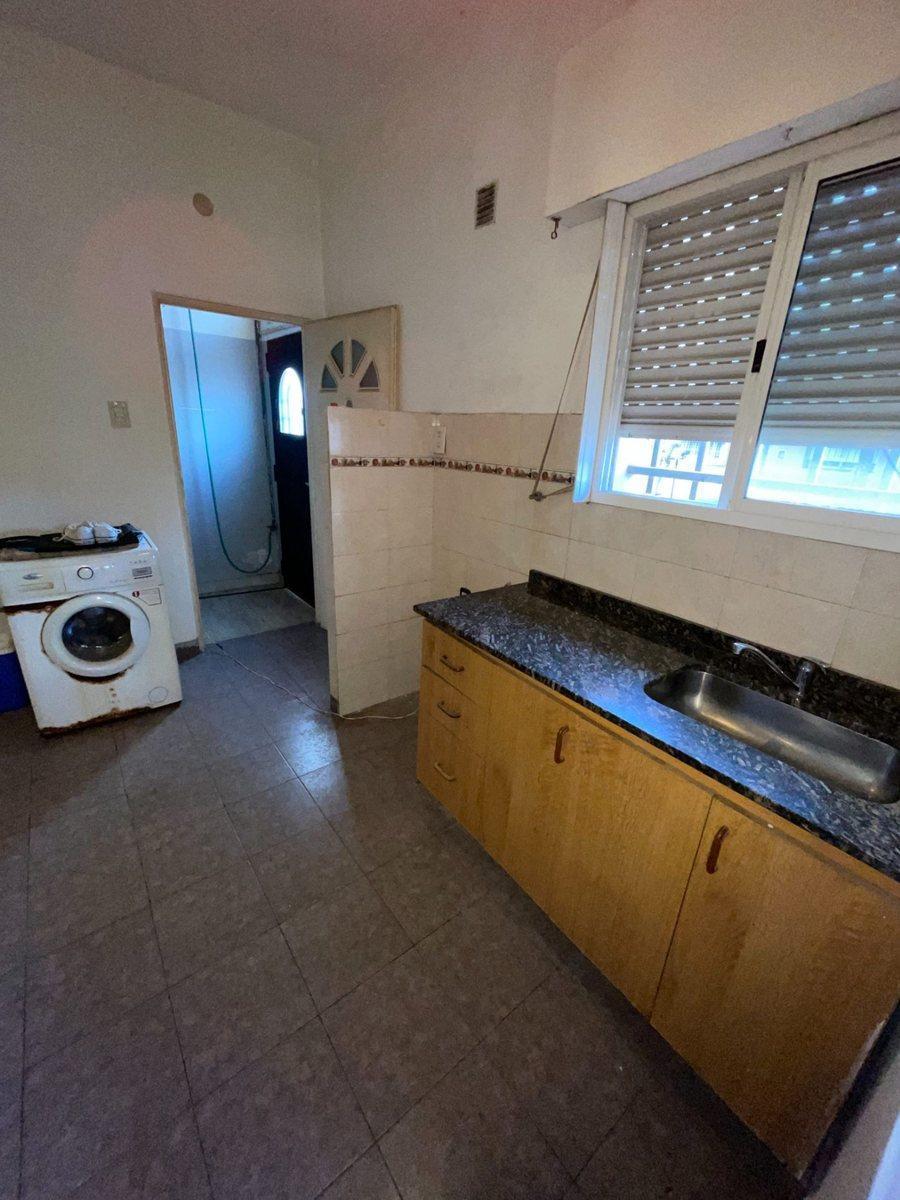 General Pico 1300, Villa Madero, La Matanza
