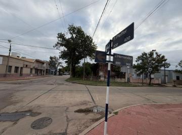 Casa · 130m² · 3 Ambientes · Remax Vende/lote Construccion/esquina/desarrollo