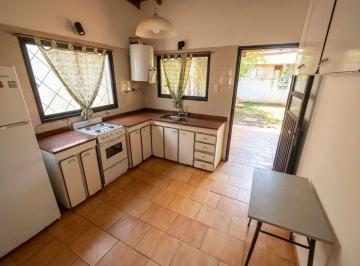 PH · 157m² · 5 Ambientes · 2 Cocheras · Venta de 2 PH 3 Amb en Berazategui
