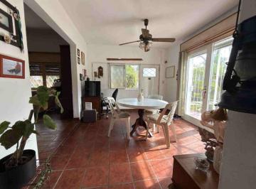 Casa · 132m² · 5 Ambientes · 3 Cocheras · Venta Casa 5 Ambientes Adolfo Sourdeaux