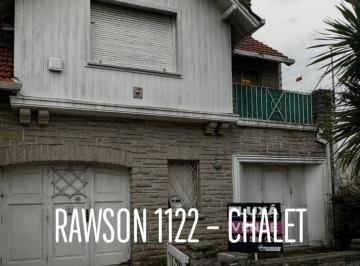 Casa · 262m² · 7 Ambientes · Chalet en Rawson 1122, Zona Guemes, Mar del Plata, Argentina.