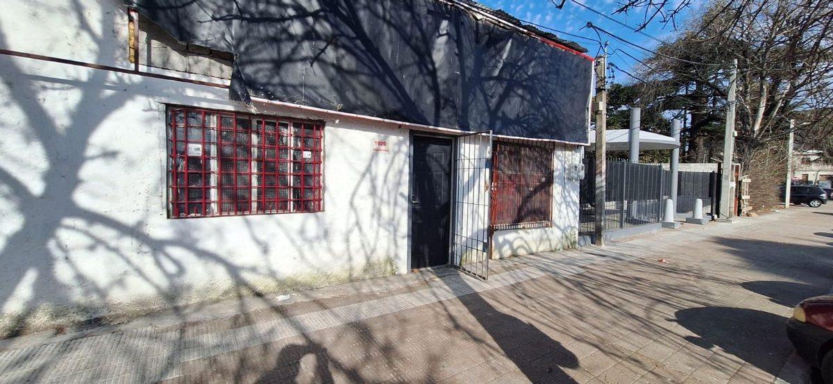 Eduardo Raiz 1900, Colón, Montevideo