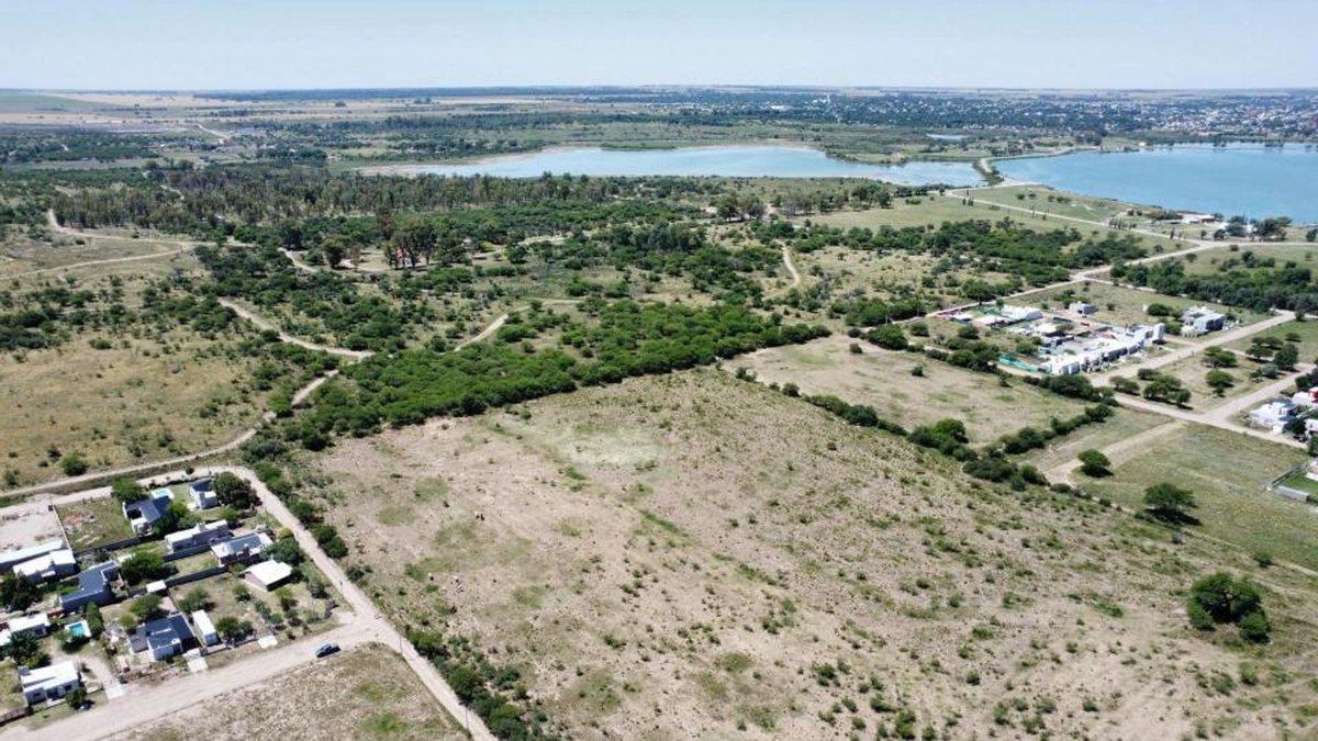 Avenida Uruguay S/N,  Santa Rosa, La Pampa