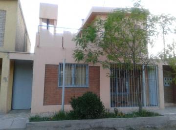 Casa · 90m² · 4 Ambientes · 1 Cochera · Casa en Venta - Palmira