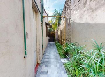 PH · 38m² · 2 Ambientes · PH 2 Amb, Venta en Quilmes Oeste con Patio