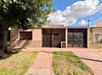 Casa · 140m² · 4 Ambientes · 2 Cocheras · Venta Casa 3 Amb + Dpto, Cocheras en Pablo Podestá