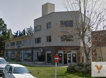 Edificio · 815m² · 20 Ambientes · 12 Cocheras · Edificio Comercial en Venta - 3 Niveles - Oficinas Baños - 1014 m² - Pinamar