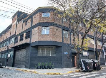 Depósito · 2250m² · Depósito 2.250 m² Esquina Dos Accesos Para Camiones 3 Plantas X 750 m² Montacargas Textil