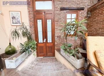 Casa · 271m² · 5 Ambientes · 1 Cochera · Casa en Venta en Colegiales Lote Propio Gran Ubicacion