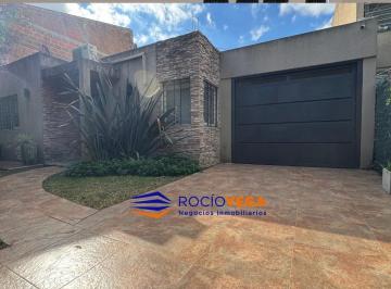 Casa · 150m² · 3 Ambientes · 2 Cocheras · Casa a La Venta en Solares del Oeste, General Rodriguez, Hernando de Magallanes 67