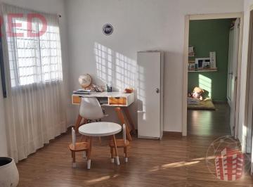 Casa · 266m² · 4 Ambientes · 2 Cocheras · Casa en Venta - Barrio Inaudi