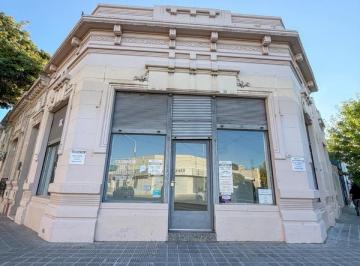 Local comercial · 130m² · 3 Ambientes · Local - Bahia Blanca