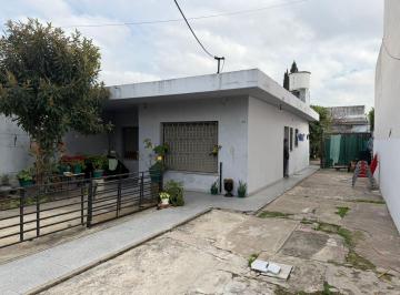 Casa · 180m² · 5 Ambientes · Casa en Venta en Villa Luzuriaga