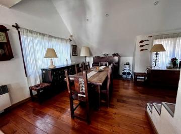 Casa · 224m² · 7 Ambientes · 2 Cocheras · Casa Mas Dos Departamentos Independientes Bariloche
