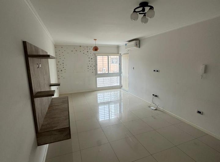 Departamento · 92m² · 5 Ambientes · 1 Cochera