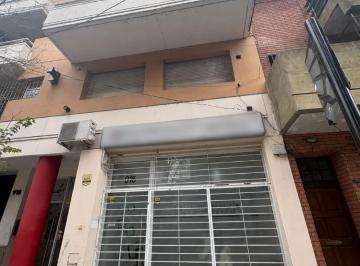 Oficina comercial · 26m² · Excelente Oficina con Vidriera Para Usos Multiples