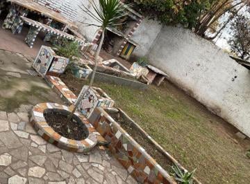 Casa · 110m² · 3 Ambientes · 1 Cochera · En Venta - Casa 2 Dorm. con Cochera y Patio - Barrio Parque Casado