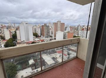 Departamento · 57m² · 4 Ambientes · Alquiler - Departamento 2 Dorm. con Balcon - Centro