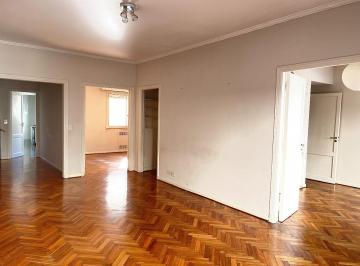 Departamento · 137m² · 4 Ambientes · 1 Cochera · Quintana y Montevideo con Cochera!