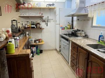 Casa · 250m² · 4 Ambientes · 1 Cochera · Casa con Departamento