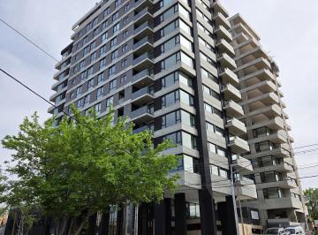 Departamento · 60m² · 2 Ambientes · Alquiler Departamento 1 Dormitorio con Parrilla - Edificio Kuref - San Juan 1076 - Neuquén Capital