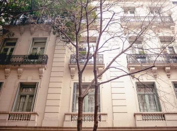 Departamento · 384m² · 8 Ambientes · Piso en Edificio Francés de Categoría