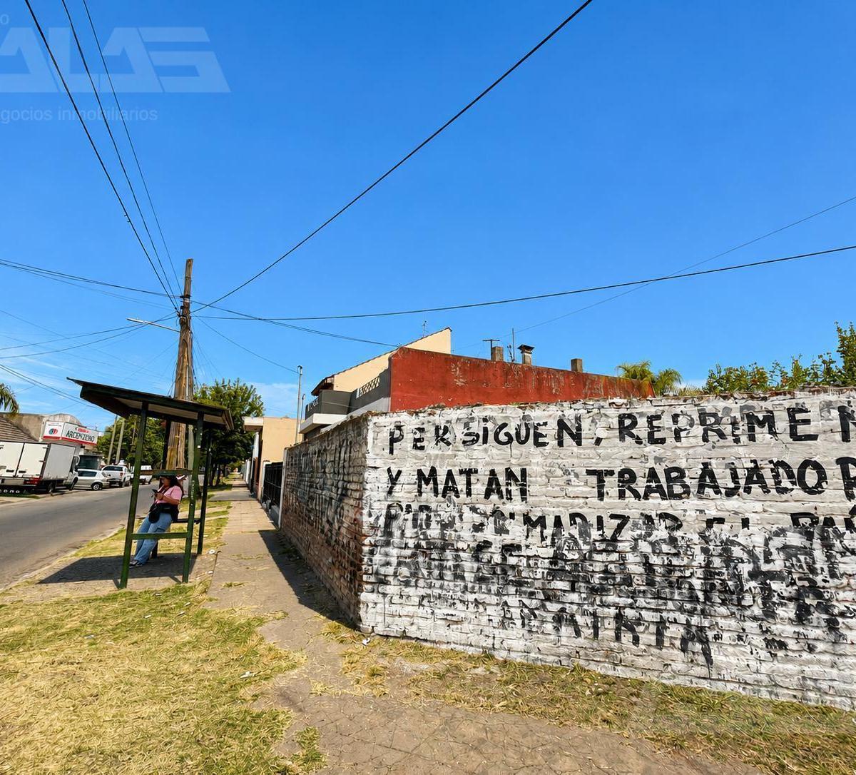 Colombia  al 3100,  Ituzaingó Norte, Ituzaingó