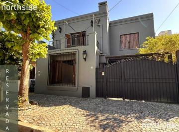 Casa · 254m² · 5 Ambientes · 1 Cochera · Casa en Venta en San Isidro - Vias/libert.