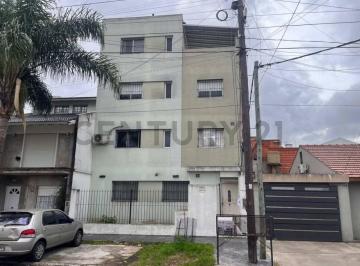 Departamento · 70m² · 4 Ambientes · Departamento 4 Ambientes en Duplex Al Frente en Villa Luzuriaga