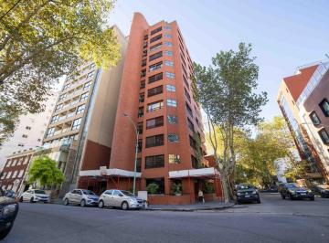 Departamento · 140m² · 4 Ambientes · 2 Cocheras · Alquiler 12 Meses - Piso Completo de 4 Ambientes con Dependencia - 2 Cocheras - La Perla