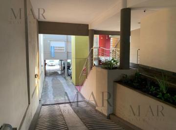 Garage · 13m² · Cochera en Martinez