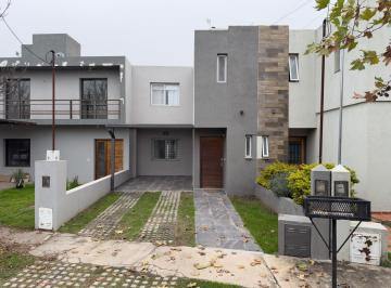 PH · 130m² · 8 Ambientes · 2 Cocheras · Venta Duplex en Chacra del Norte 3 Dorm.. Apto Crédito