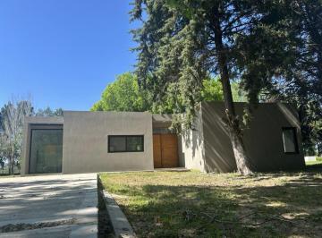Casa · 180m² · 4 Ambientes · 2 Cocheras · Venta Casa 4 Amb en Barrio Haras del Sol Pilar