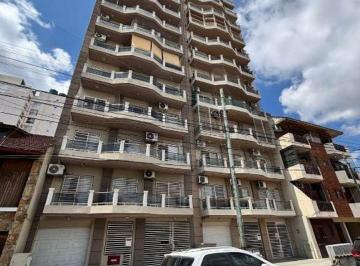Departamento de 2 ambientes, Avellaneda · Departamento 2 Ambientes Moderno con Doble Balcón y Vista Abierta