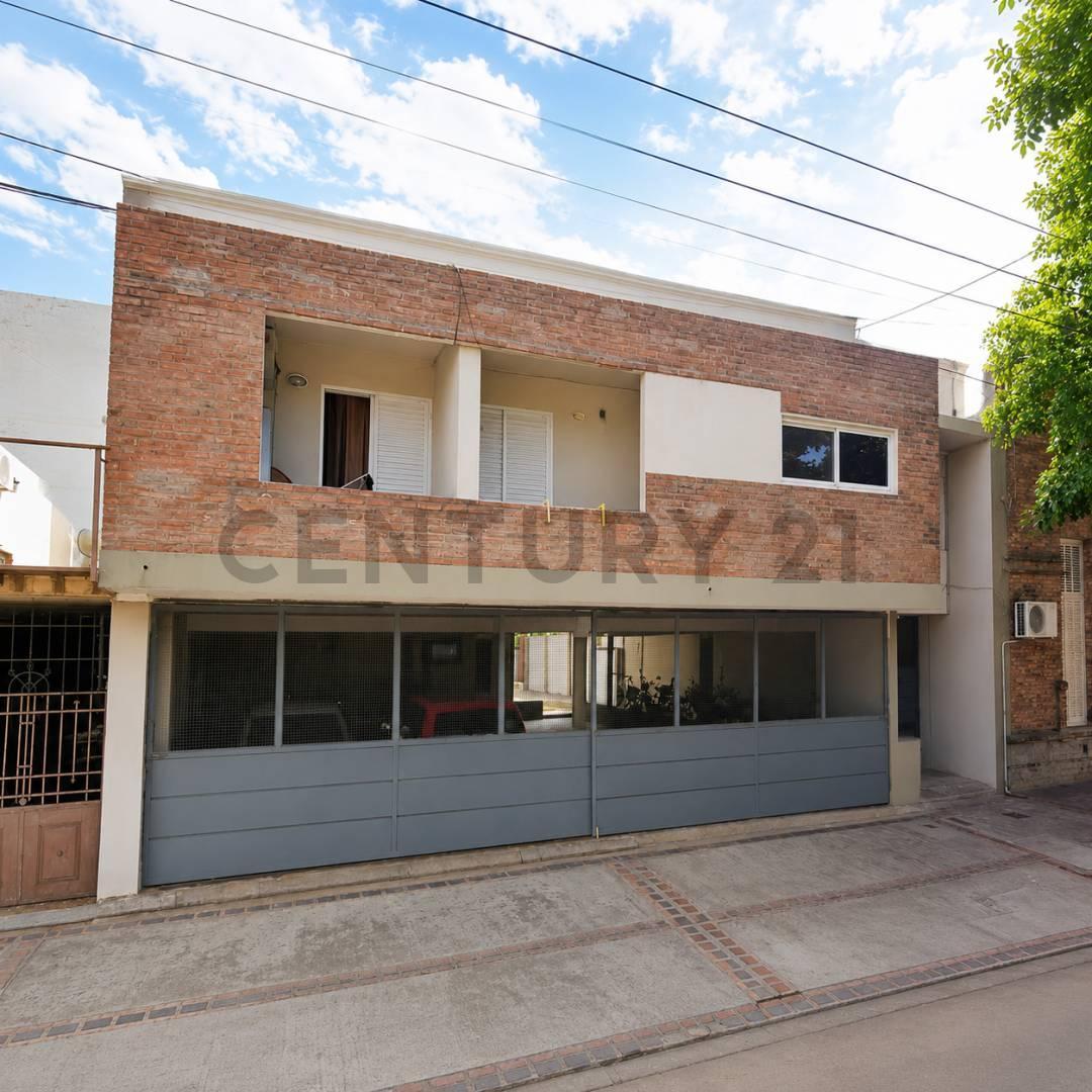 Colón 758