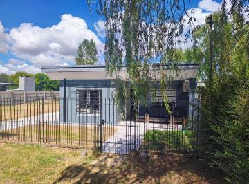 Casa · 78m² · 5 Ambientes · 2 Cocheras · Casa en Venta en La Plata Etcheverry