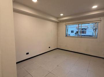 Casa de 1 ambiente, Villa Urquiza · Monoambiente Villa Urquiza Frente P. B Semi Estrenar Luminoso 22 m²
