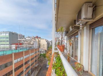 Departamento · 58m² · 3 Ambientes · Venta 3 Amb Recoleta Todo Luz Balcon Corrido