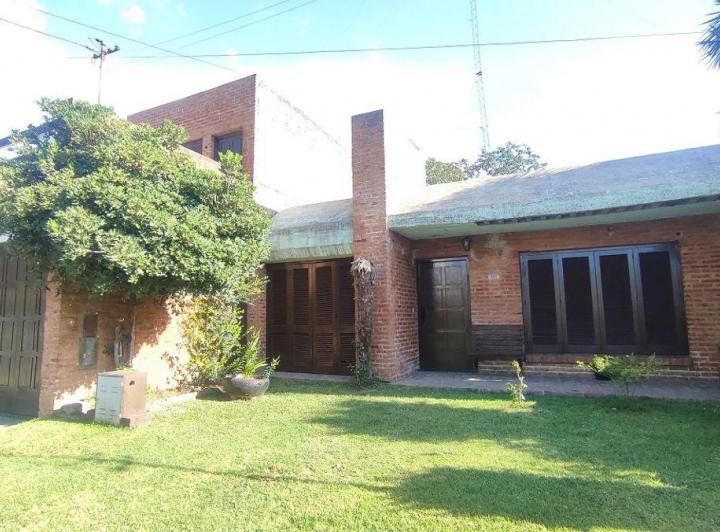 Casa · 173m² · 4 Ambientes · 2 Cocheras
