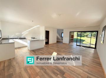 Casa · 400m² · 11 Ambientes · 2 Cocheras · Casa en Venta en Villa Catalina