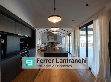Casa · 344m² · 4 Dormitorios · 2 Cocheras · Casa en Venta Estancia El Terrón