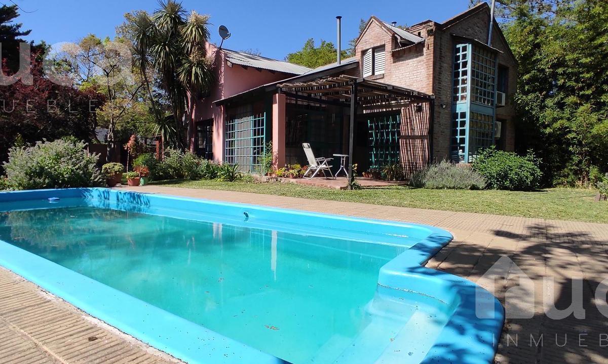 Venta  | Pintoresca Casa con Bello Jardin y Pileta en La Bota, Benavidez