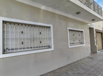 Frente · PH 2 Amb. C/patio - Pb. Incluye Exp, Abl y Aysa