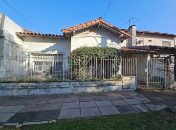 Casa de 3 ambientes, Morón · En Venta - Chalet 3 Ambientes en Lote Propio 3 Cuadras Estación Haedo