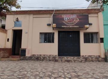 Casa · 140m² · 6 Ambientes · Casa de 2 Dorm. en Venta Sobre Av