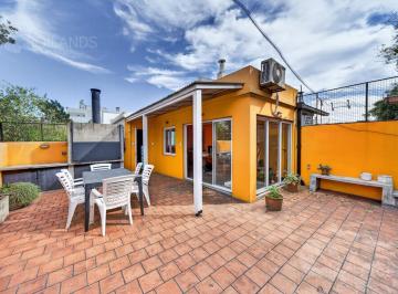 Casa · 176m² · 6 Ambientes · Venta Casa 6 Ambientes con Terraza Propia y Quincho en Caballito Norte