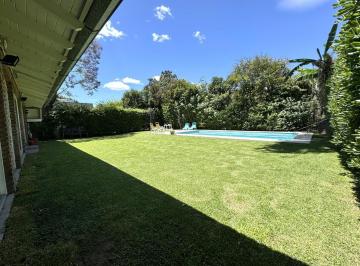 Casa · 185m² · 5 Ambientes · 3 Cocheras · Alquiler Temporal - Casa un Lote - Mayo a Diciembre - Miraflores Country Club