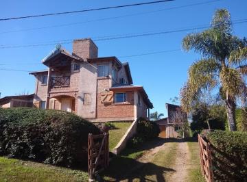 Casa · 241m² · 3 Dormitorios · 1 Cochera · Casa en Villa del Dique