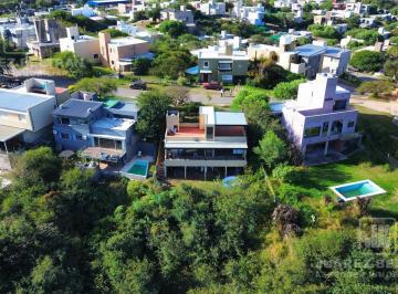 Casa · 105m² · 7 Ambientes · 2 Cocheras · Casa 3 Dorm. con Proyecto a Terminar - Terrazas de Villa Allende